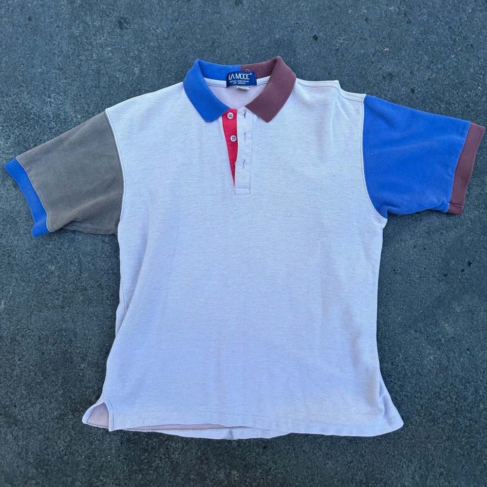 Vintage LA Mode Men’s off white/Multi 90’s Polo button style shirt. 🔥